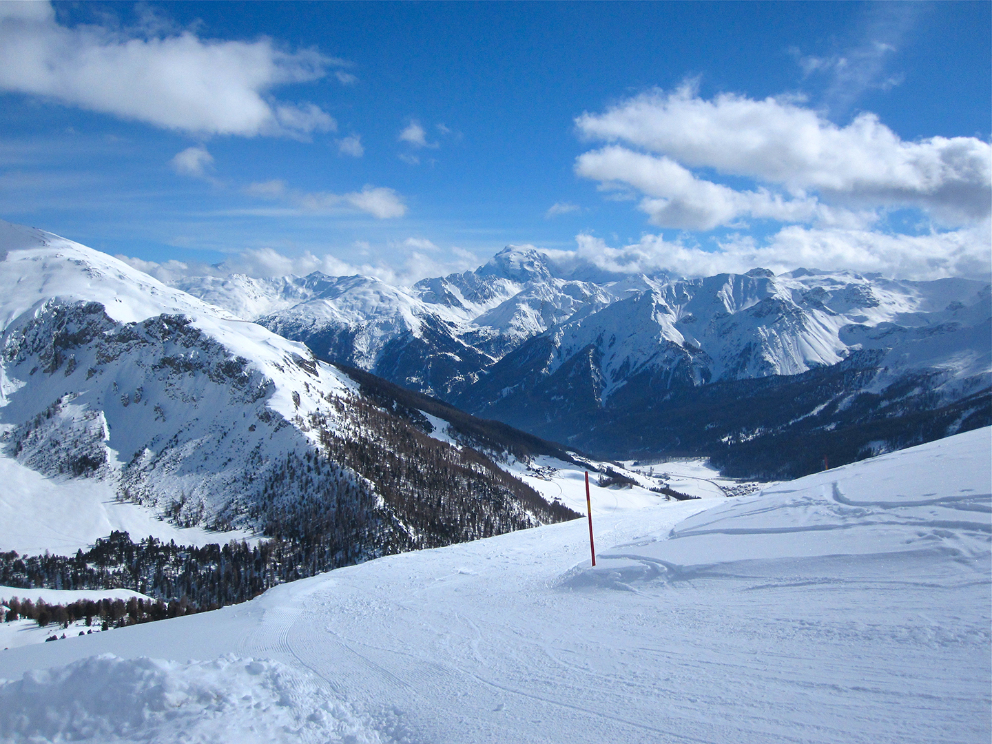 Und so sieht's im Winter aus … Skigebiet Minschuns mit Blick auf Val Müstair und Lü
